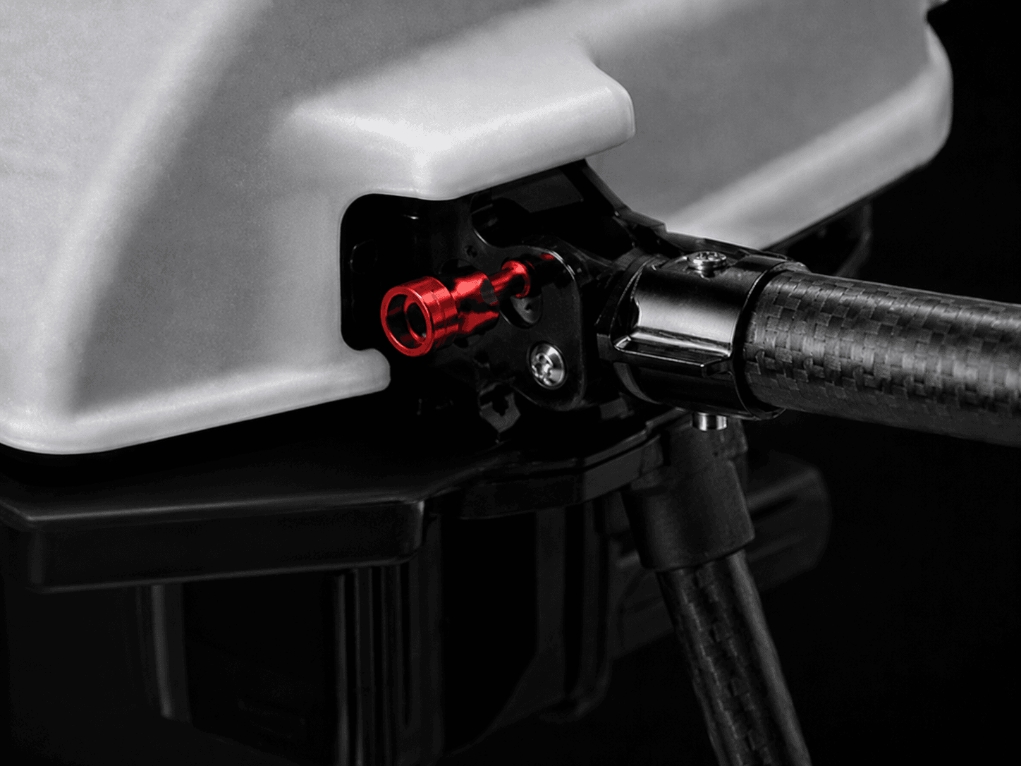 Robust build featuring Carbon Fibre, Aluminium and PETG structure